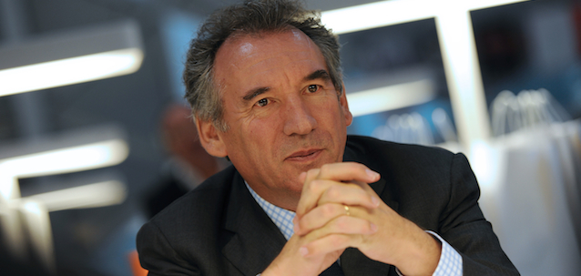 main_Bayrou-art13